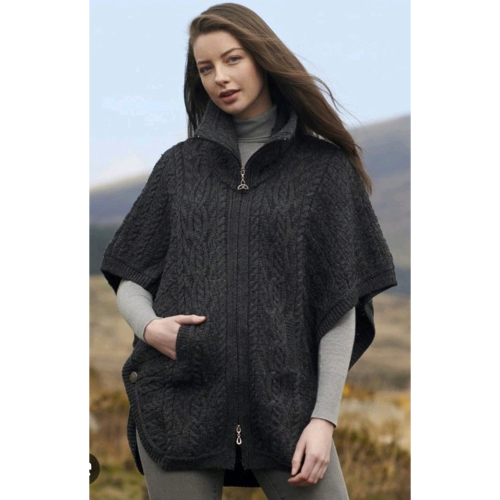 Aran Crafts Woman's m/L Batwing Jacket With Celtic Knot Zip Charcoal Gray Wool